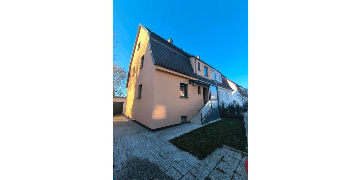 Doppelhaushälfte München Ramersdorf-Perlach - 4 Zimmer, 120 m&sup2;, 3.200&euro; | Angebot:26048195