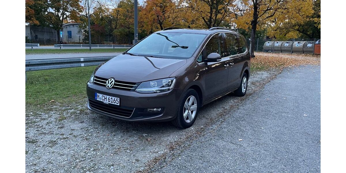 VW Sharan 129.900 km 13.999 &euro; München 81373