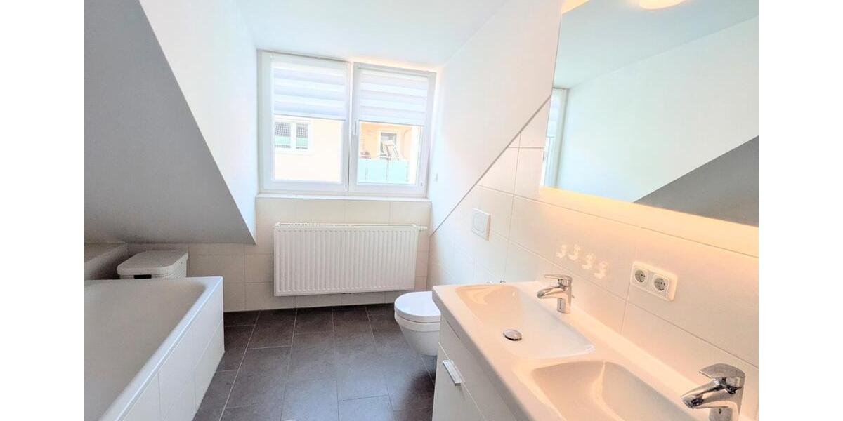 Dachgeschoßwohnung Fürstenfeldbruck - 3.5 Zimmer, 95 m&sup2;, 635.000&euro; | Angebot:27018957