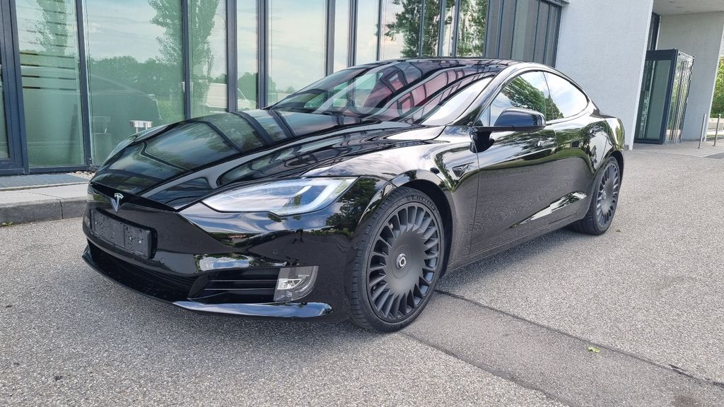 Tesla Model S 55.040 km 42.600 &euro; Feldkirchen bei München 85622