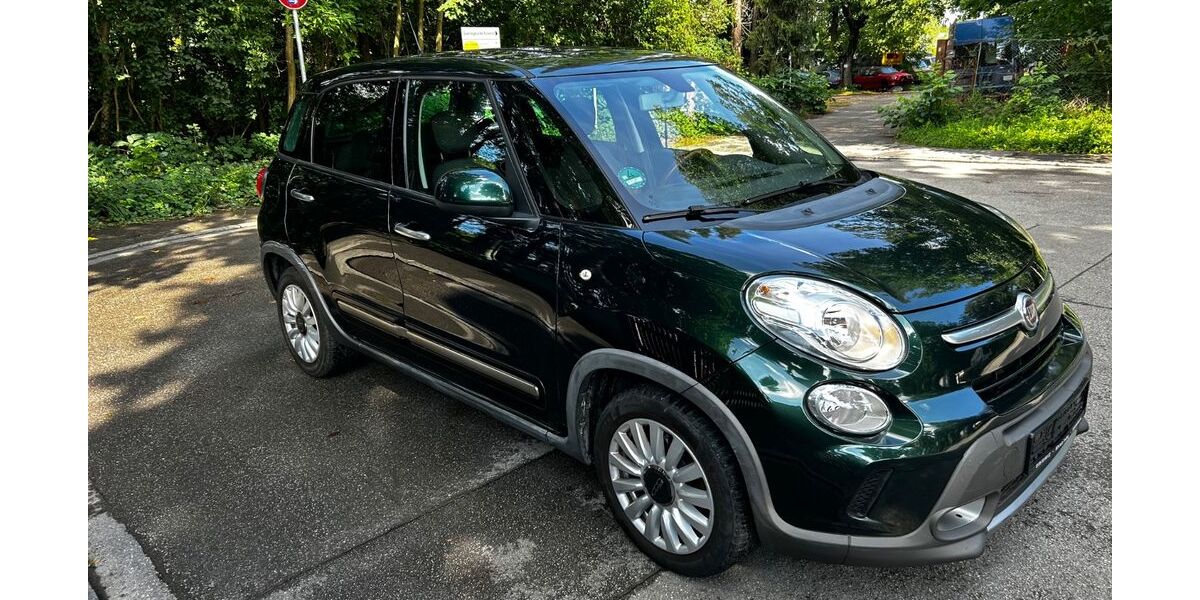 Fiat 500L 180.300 km 4.999 &euro; München 81929
