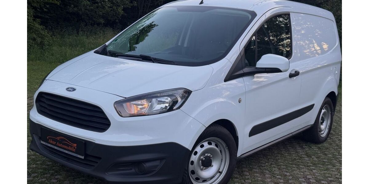 Ford Transit Courier 148.000 km 5.990 &euro; München 81243