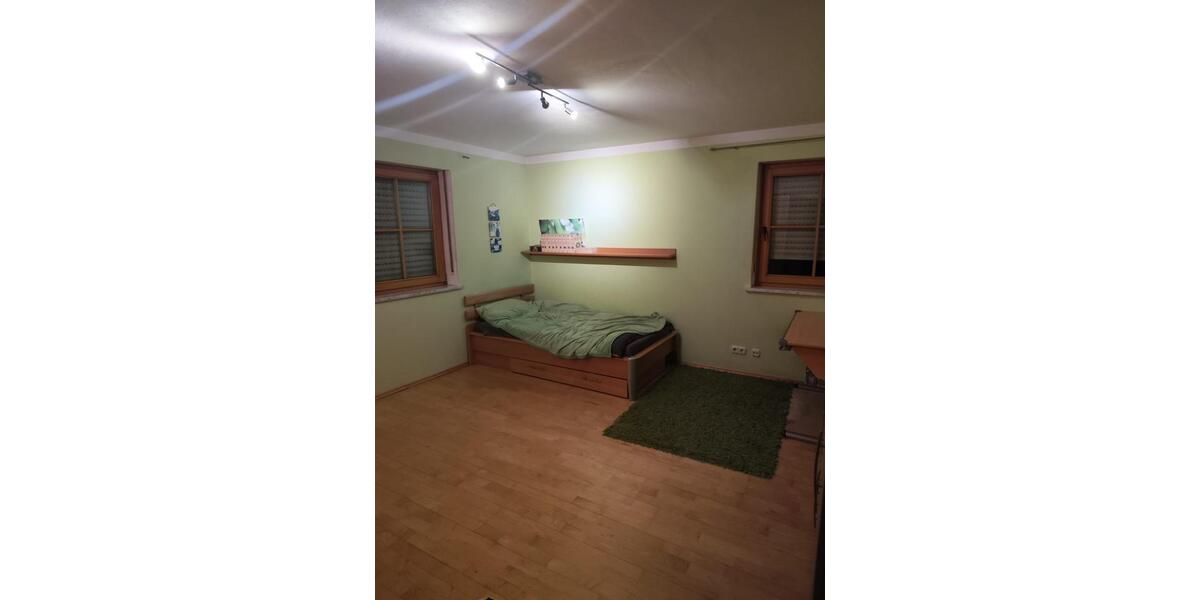 Ruhiges WG Zimmer Germering mit eigenem Bad 1 zimmer
