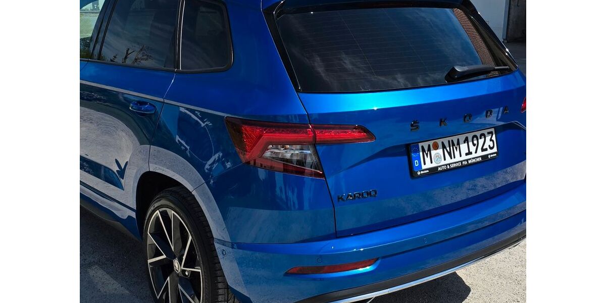 Skoda Karoq 94.272 km 23.900 &euro; München 81379