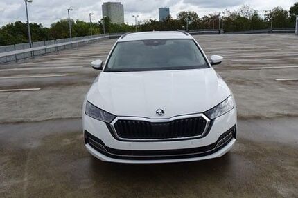 Skoda Octavia 44.000 km 26.900 &euro; München 80686