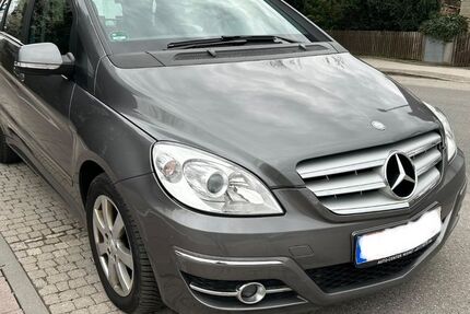 Mercedes-Benz B 160 208.000 km 3.990 &euro; Feldkirchen 85622