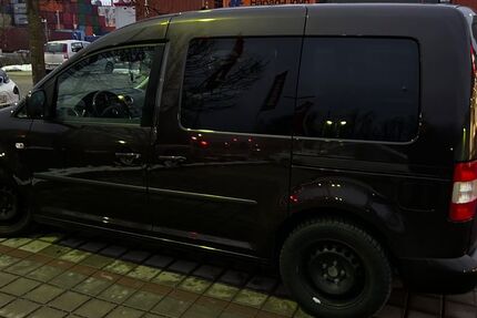 VW Caddy 217.000 km 9.500 &euro; München 80937