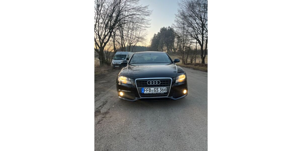 Audi A4 118.000 km 8.000 &euro; Germering 82100