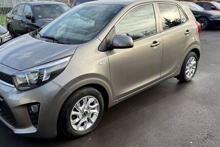 Kia Picanto 89.000 km 7.450 &euro; München 81243