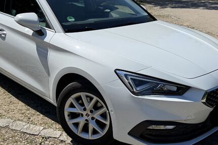 Seat Leon 102.500 km 13.750 &euro; München 81549