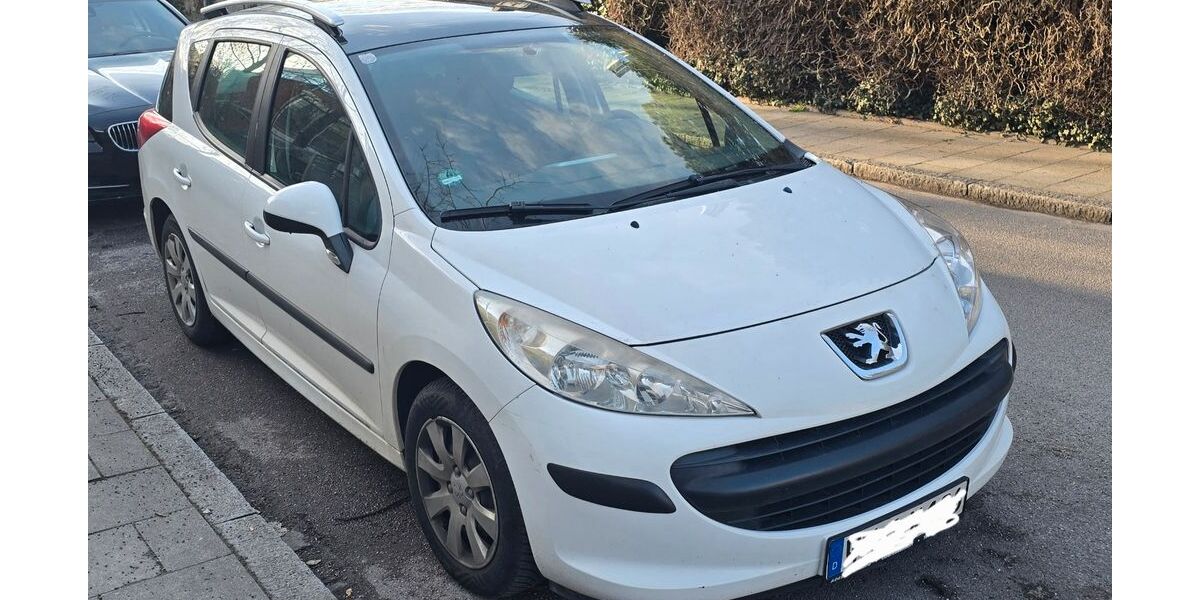 Peugeot 207 225.000 km 1.350 &euro; München 80639