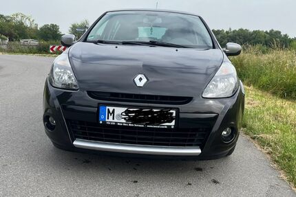 Renault Clio 96.000 km 5.900 € München 80997