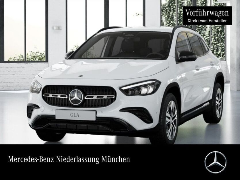 Mercedes-Benz GLA 200 9.900 km 44.200 € München 80636