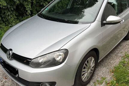 VW Golf 189.000 km 2.390 &euro; München 81827