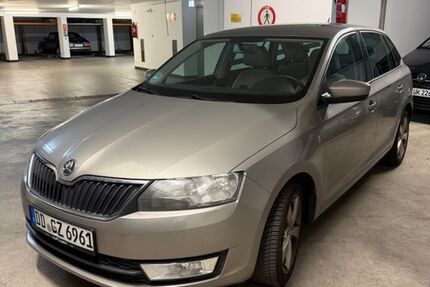 Skoda Rapid 156.000 km 5.500 &euro; München 81541