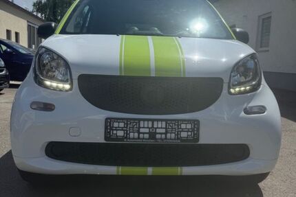 Smart ForTwo 69.900 km 11.399 &euro; München 80999