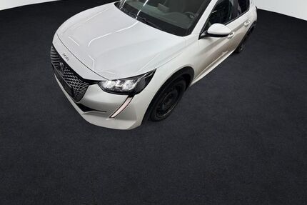 Peugeot 208 20.000 km 15.490 &euro; München 80807