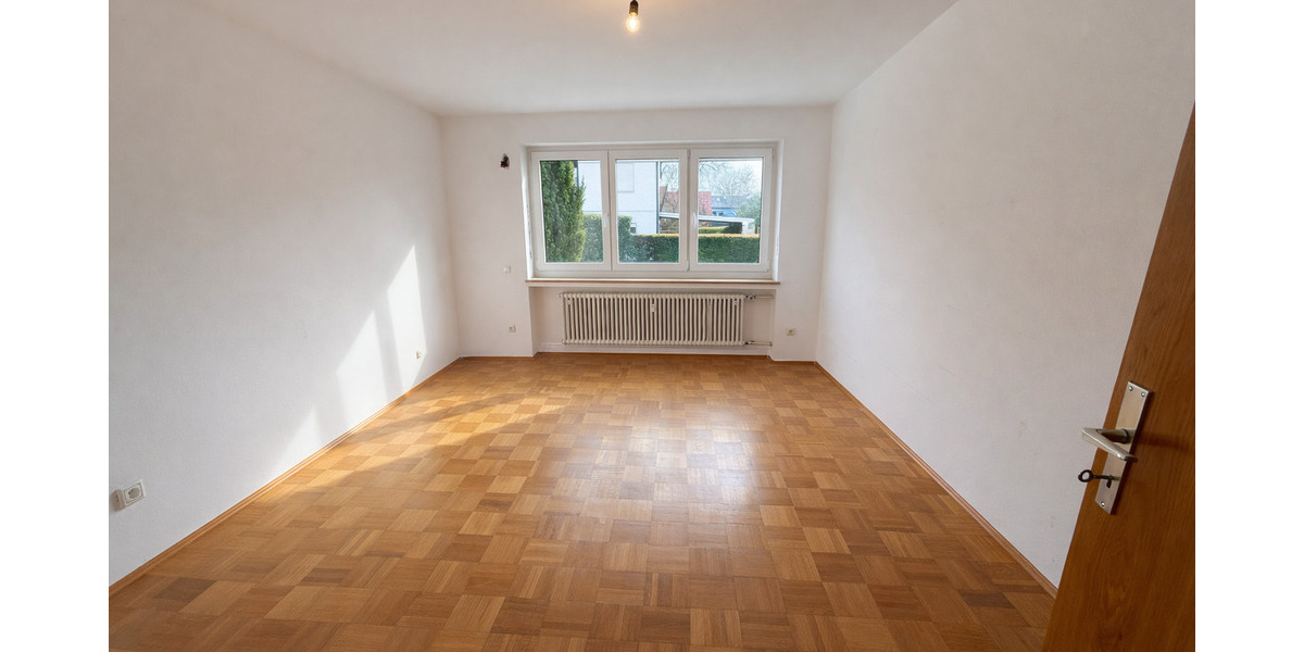 Mehrfamilienhaus, Wohnhaus Dachau - 7 Zimmer, 203 m&sup2;, 1.390.000&euro; | Angebot:25664007