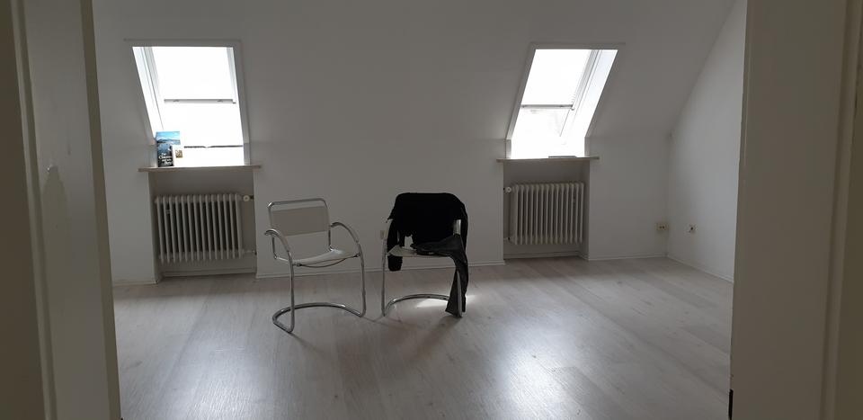 Grosszügiges topgepflegtes Reihenhaus in Baldham-Waldkolonie 5 zimmer