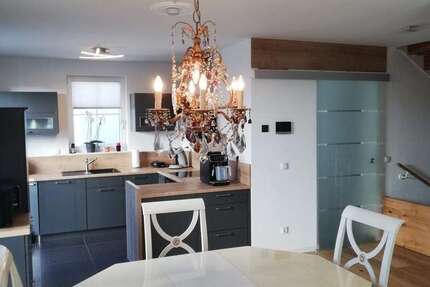 Haus zum Mieten in Gilching 2.750 € 137 m² 7 zimmer