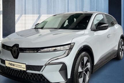 Renault Megane E-TECH 24.834 km 24.490 &euro; München 81827