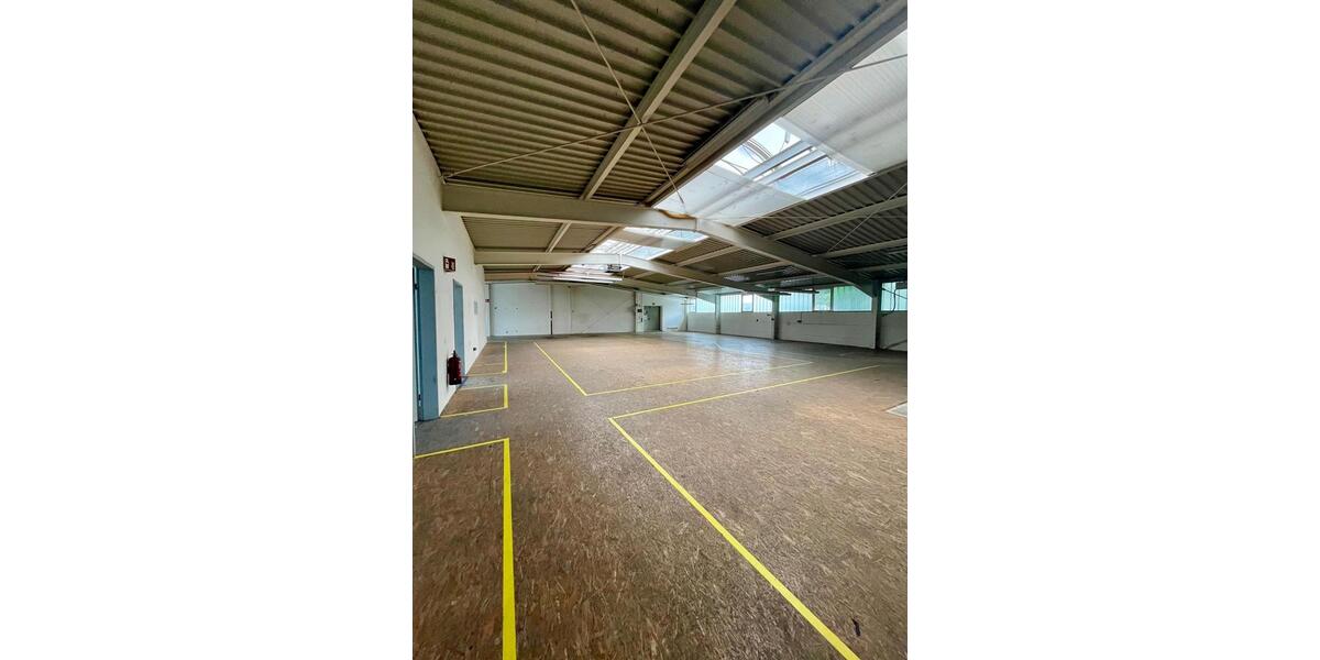 Gewerbeobjekt Putzbrunn - 6&euro; | Angebot:26357783