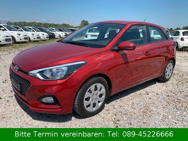 Hyundai i20 26.220 km 11.890 &euro; München 81827