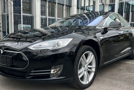 Tesla Model S 195.720 km 21.790 &euro; München 81677