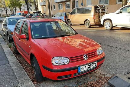 VW Golf 154.000 km 2.400 &euro; München 81543