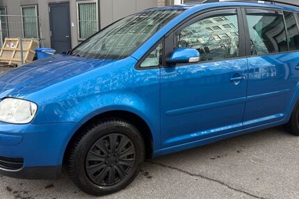 VW Touran 211.000 km 3.490 &euro; München 80636