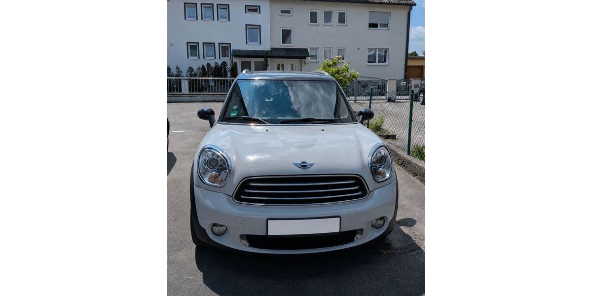 Mini Countryman D (Cooper) 94.350 km 7.900 &euro; Karlsfeld 85757