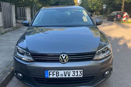 VW Jetta 138.000 km 5.200 &euro; Planegg 82152