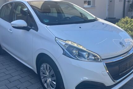 Peugeot 208 69.980 km 6.400 &euro; Fürstenfeldbruck 82256