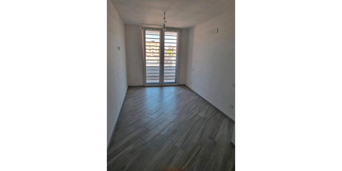 Etagenwohnung München Sendling-Westpark - 4 Zimmer, 140 m&sup2;, 450.000&euro; | Angebot:25876496