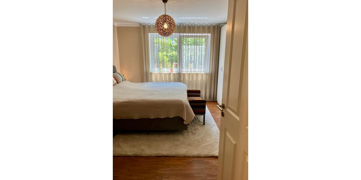 Erdgeschoßwohnung Unterschleißheim - 4 Zimmer, 107 m&sup2;, 2.100&euro; | Angebot:26413642