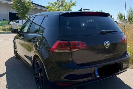 VW Golf 237.493 km 7.599 &euro; Höhenkirchen-Siegertsbrunn 85635