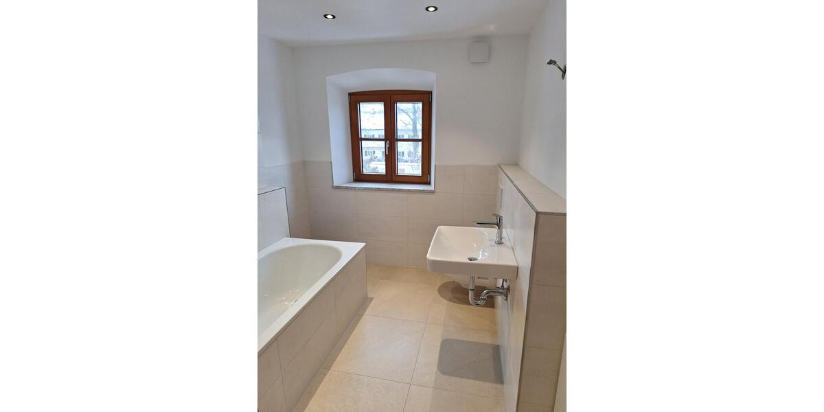 Reihenhaus Wolfratshausen - 4 Zimmer, 125 m&sup2;, 2.000&euro; | Angebot:25170600