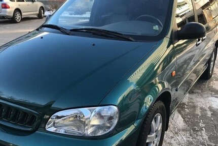 Kia Carnival II 58.000 km 6.500 € München 80313
