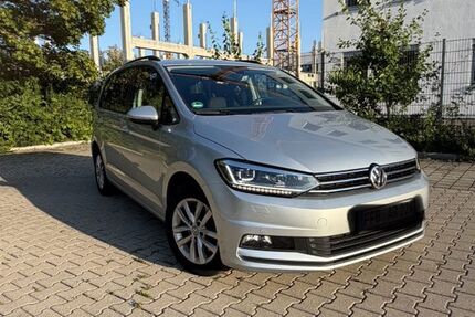 VW Touran 147.780 km 14.000 &euro; Fürstenfeldbruck 82256