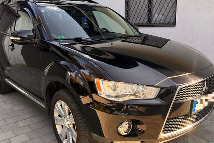 Mitsubishi Outlander 200.000 km 5.300 &euro; München 80995