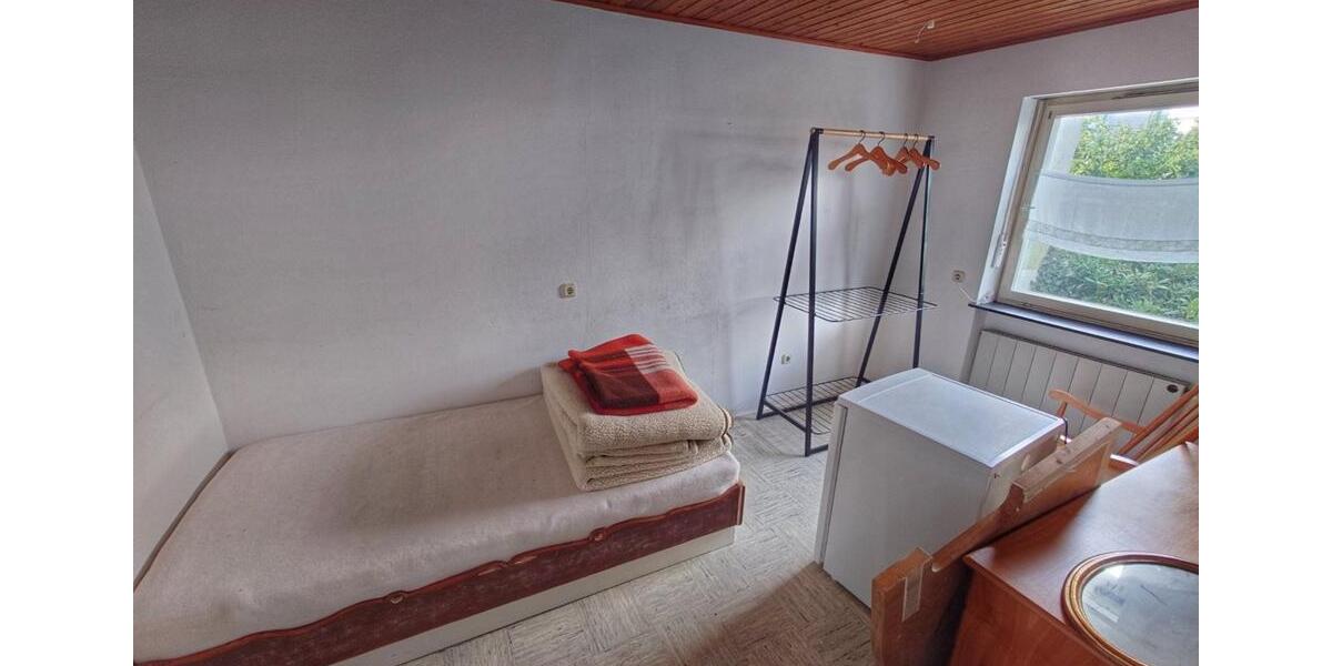 Terrassenwohnung Ottobrunn - 6 Zimmer, 200 m&sup2;, 480&euro; | Angebot:25407931