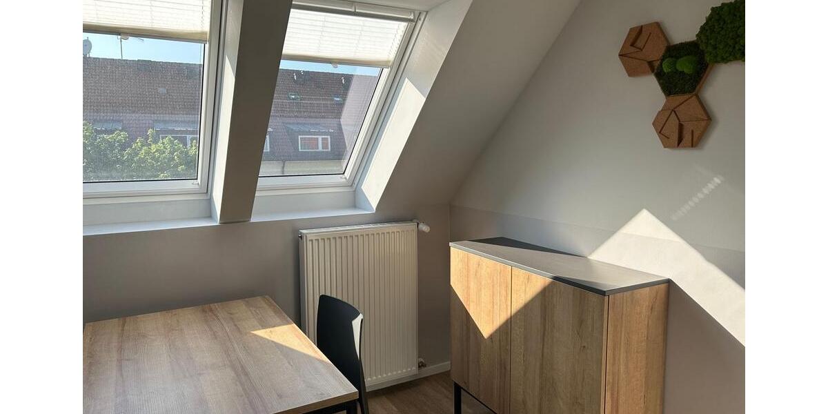 Dachgeschoßwohnung München Thalkirchen-Obersendling-Forstenried-Fürstenried-S - 1 Zimmer, 55 m&sup2;, 2.100&euro; | Angebot:26230313