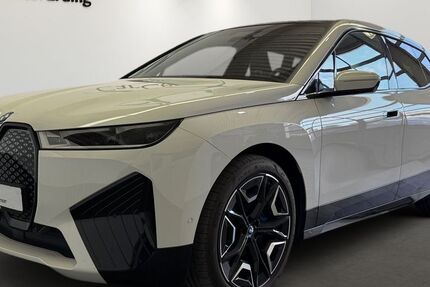 BMW iX 48.400 km 45.900 € Erding 85435