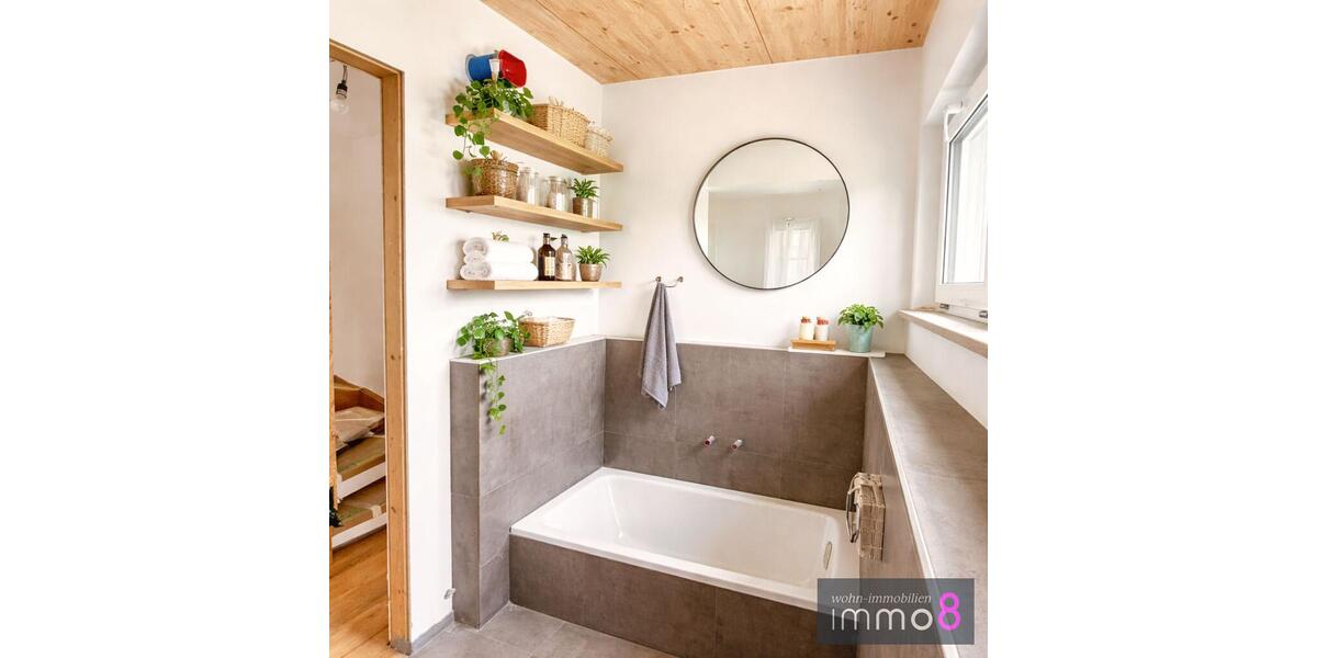 Reihenhaus München Allach-Untermenzing - 4 Zimmer, 111 m&sup2;, 2.800&euro; | Angebot:26624123