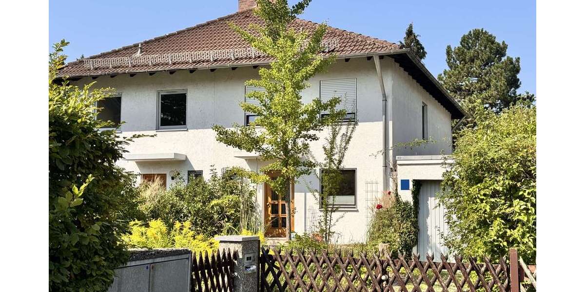 Haus zum Kaufen in München 1.350.000 € 144.45 m² 4 zimmer