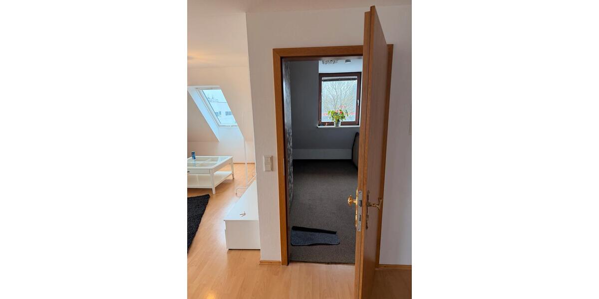 Dachgeschoßwohnung München Pasing-Obermenzing - 1 Zimmer, 50 m&sup2;, 1.310&euro; | Angebot:27570666