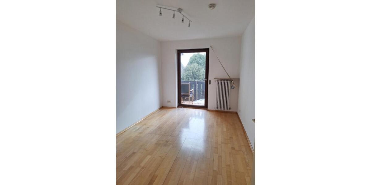 Reihenhaus mit schönem Garten für Wohngemeinschaft bis 3 Personen 2 zimmer