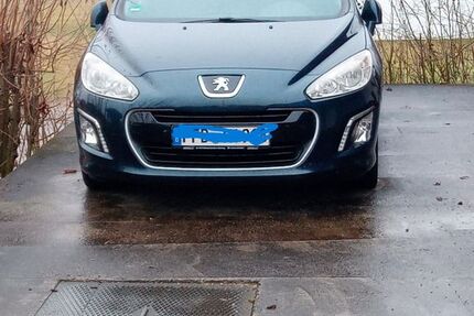 Peugeot 308 176.000 km 1.350 &euro; Olching 82140