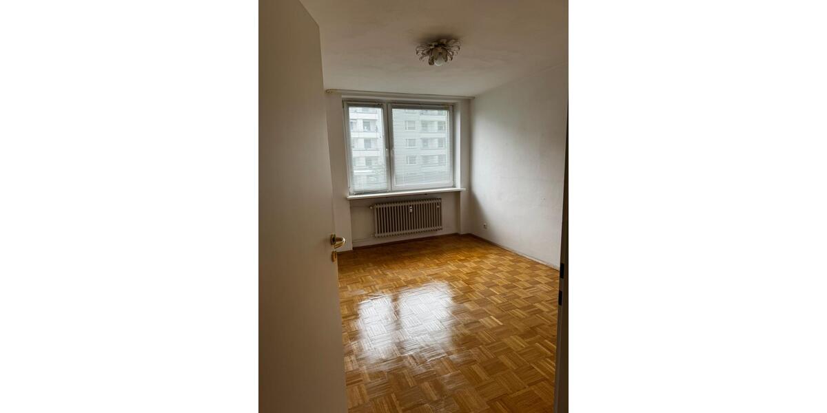 Etagenwohnung München Bogenhausen - 3 Zimmer, 70 m&sup2;, 577.000&euro; | Angebot:26482154