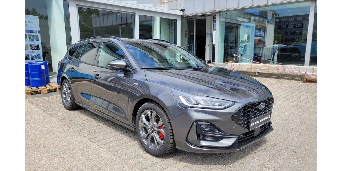 Ford Focus 13.548 km 25.490 &euro; Gräfelfing 82166
